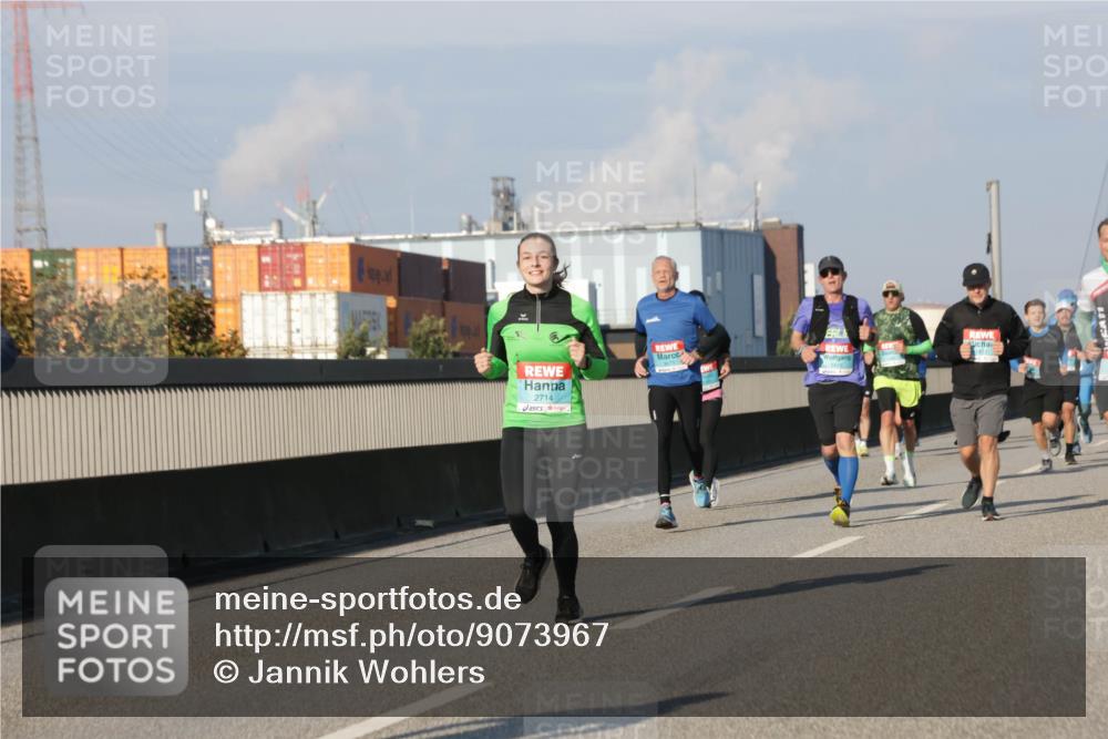 03.10.2025 - Köhlbrandbrückenlauf Jannik Wohlers http://msf.ph/oto/9073967 03.10.2025 09:50:49 Position 3 2714 meine-sportfotos.de