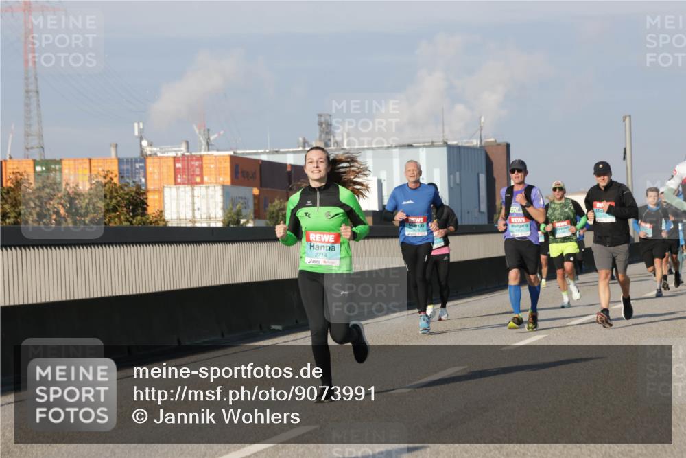 03.10.2025 - Köhlbrandbrückenlauf Jannik Wohlers http://msf.ph/oto/9073991 03.10.2025 09:50:50 Position 3 2714 meine-sportfotos.de