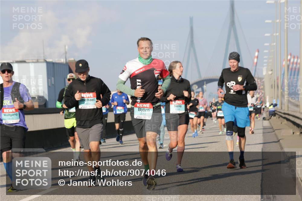 03.10.2025 - Köhlbrandbrückenlauf Jannik Wohlers http://msf.ph/oto/9074046 03.10.2025 09:50:52 Position 3 1415, 1403, 3053, 1152 meine-sportfotos.de