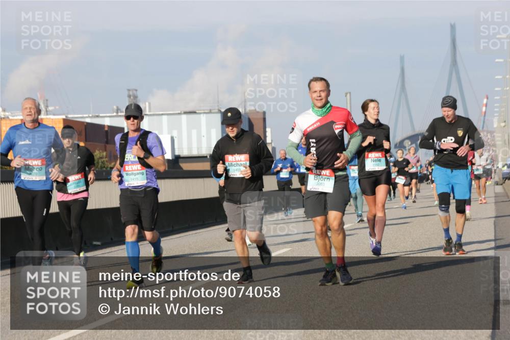 03.10.2025 - Köhlbrandbrückenlauf Jannik Wohlers http://msf.ph/oto/9074058 03.10.2025 09:50:52 Position 3  meine-sportfotos.de