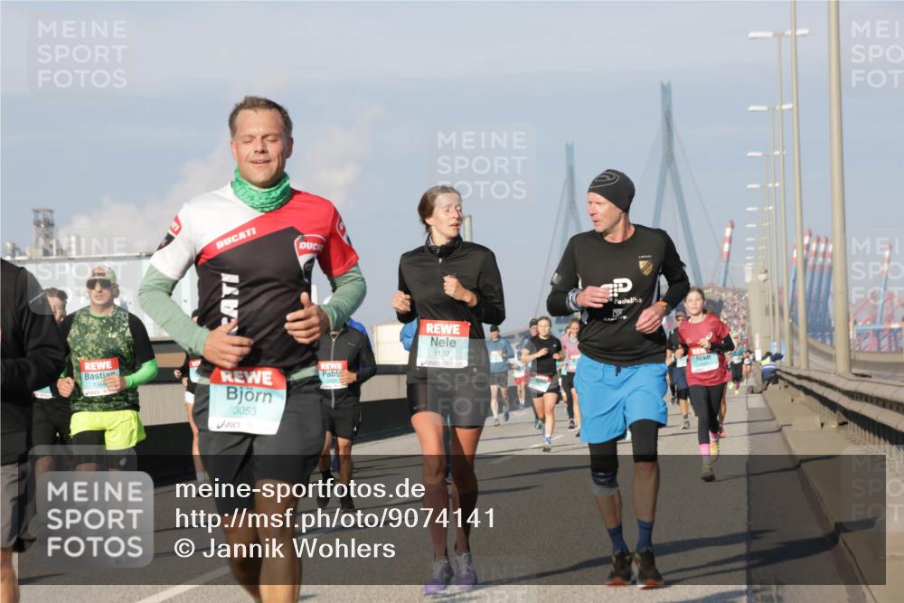 03.10.2025 - Köhlbrandbrückenlauf Jannik Wohlers http://msf.ph/oto/9074141 03.10.2025 09:50:54 Position 3 134, 3053, 2661, 1152 meine-sportfotos.de