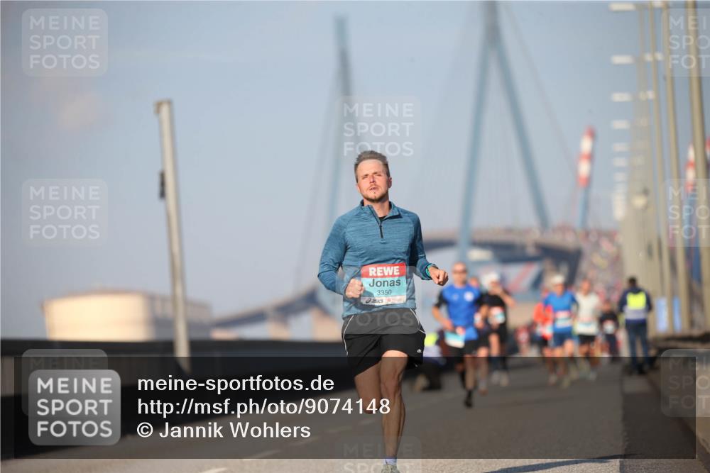 03.10.2025 - Köhlbrandbrückenlauf Jannik Wohlers http://msf.ph/oto/9074148 03.10.2025 09:40:10 Position 3 3350 meine-sportfotos.de