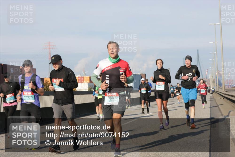 03.10.2025 - Köhlbrandbrückenlauf Jannik Wohlers http://msf.ph/oto/9074152 03.10.2025 09:50:55 Position 3 1415, 1403, 3053, 1152 meine-sportfotos.de