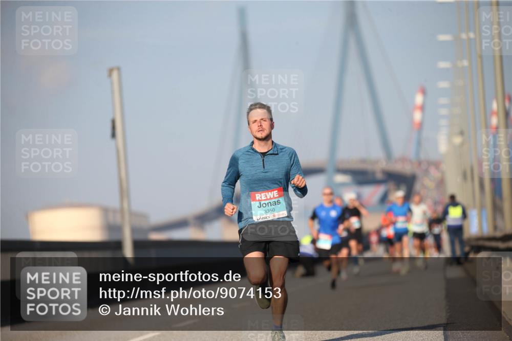 03.10.2025 - Köhlbrandbrückenlauf Jannik Wohlers http://msf.ph/oto/9074153 03.10.2025 09:40:10 Position 3 3350 meine-sportfotos.de