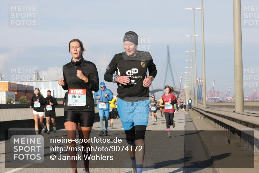 03.10.2025 - Köhlbrandbrückenlauf Jannik Wohlers http://msf.ph/oto/9074172 03.10.2025 09:50:56 Position 3 1152 meine-sportfotos.de