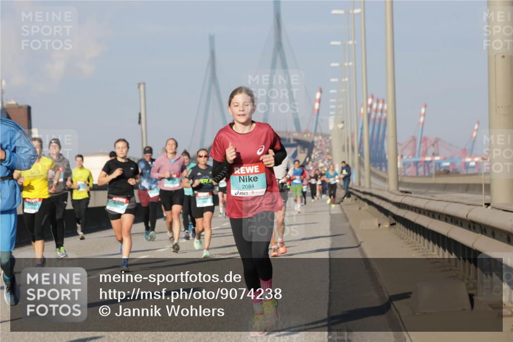 03.10.2025 - Köhlbrandbrückenlauf Jannik Wohlers http://msf.ph/oto/9074238 03.10.2025 09:50:59 Position 3 2084 meine-sportfotos.de
