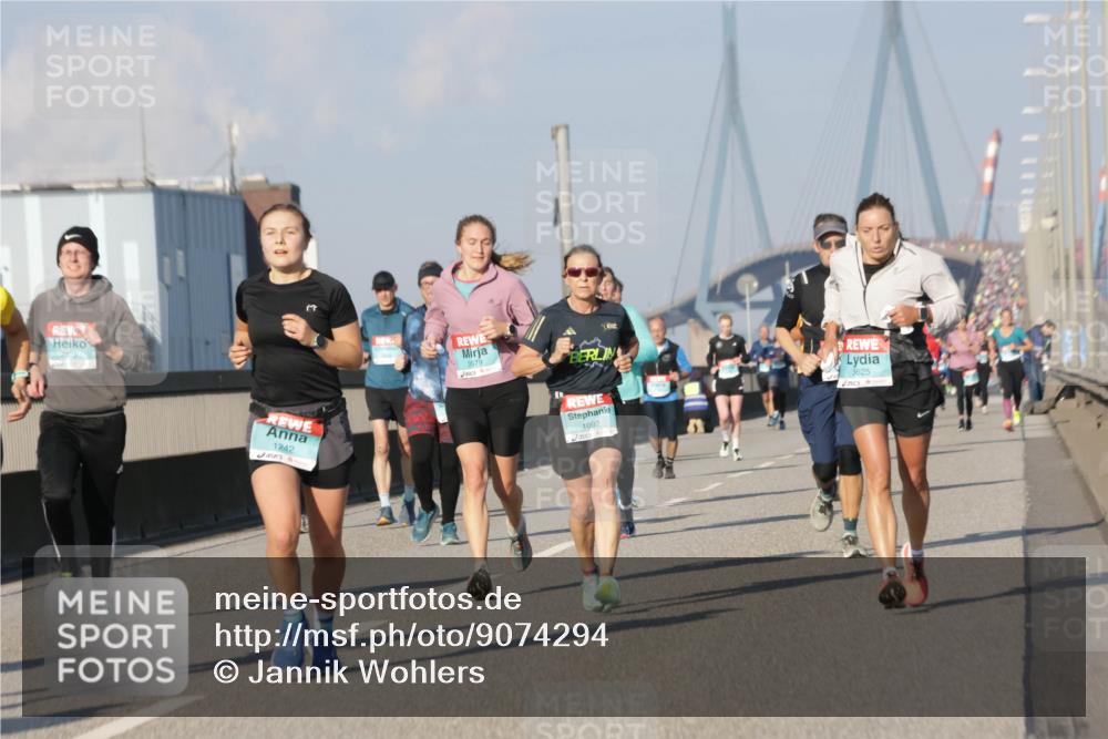 03.10.2025 - Köhlbrandbrückenlauf Jannik Wohlers http://msf.ph/oto/9074294 03.10.2025 09:51:02 Position 3 2323, 1242, 3579, 1092, 3625 meine-sportfotos.de