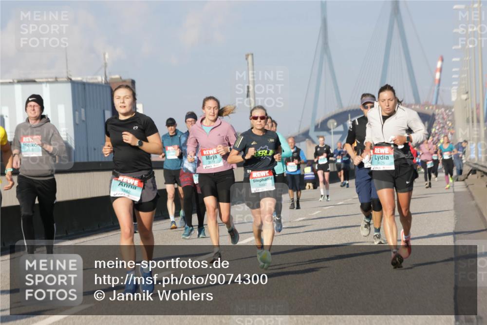 03.10.2025 - Köhlbrandbrückenlauf Jannik Wohlers http://msf.ph/oto/9074300 03.10.2025 09:51:02 Position 3 2323, 1242, 3579, 1092, 3625 meine-sportfotos.de