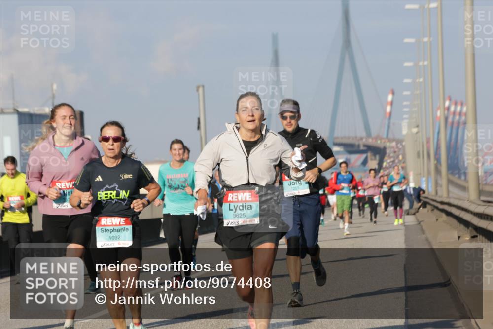 03.10.2025 - Köhlbrandbrückenlauf Jannik Wohlers http://msf.ph/oto/9074408 03.10.2025 09:51:04 Position 3 1092, 3625, 1255 meine-sportfotos.de