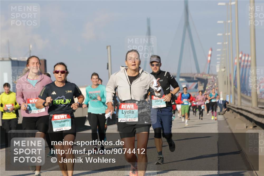 03.10.2025 - Köhlbrandbrückenlauf Jannik Wohlers http://msf.ph/oto/9074412 03.10.2025 09:51:04 Position 3 35, 1092, 3625, 1255 meine-sportfotos.de