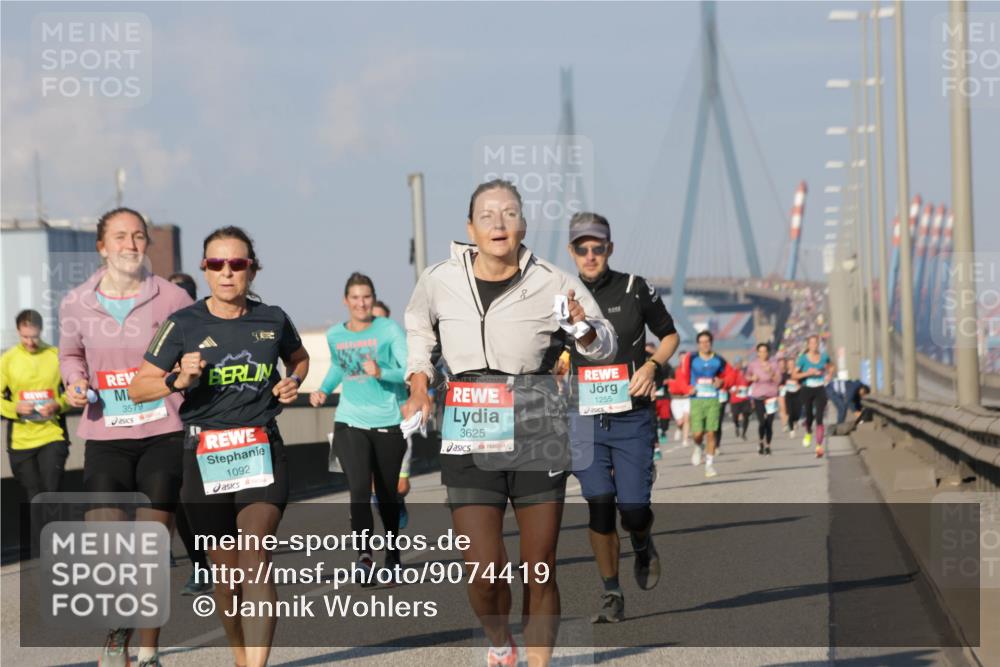 03.10.2025 - Köhlbrandbrückenlauf Jannik Wohlers http://msf.ph/oto/9074419 03.10.2025 09:51:04 Position 3 9058, 3579, 1092, 3625, 1255 meine-sportfotos.de