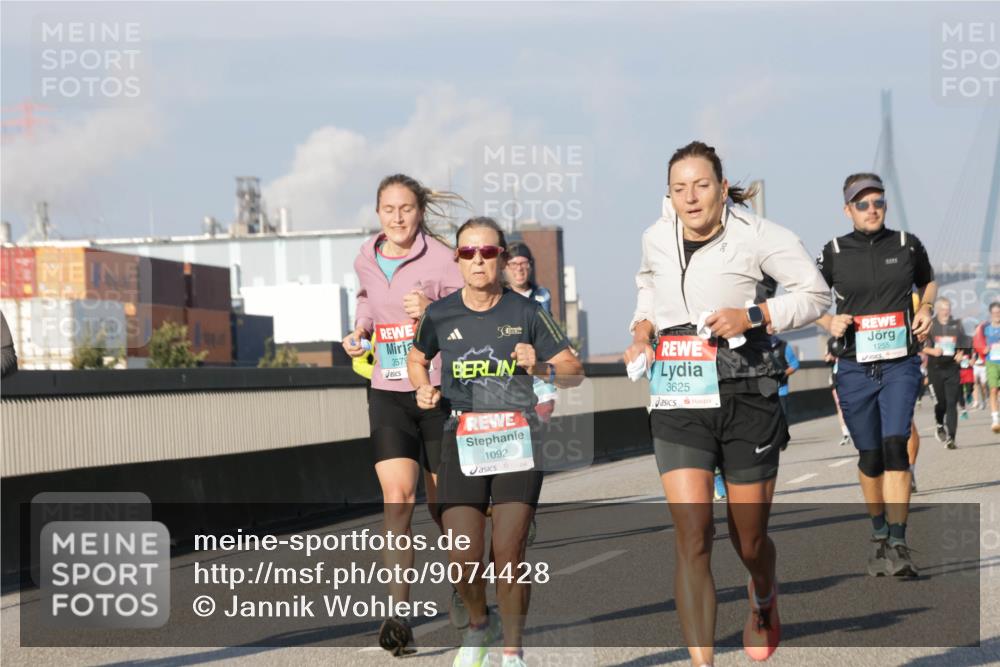 03.10.2025 - Köhlbrandbrückenlauf Jannik Wohlers http://msf.ph/oto/9074428 03.10.2025 09:51:05 Position 3 3579, 1092, 3625, 1255 meine-sportfotos.de