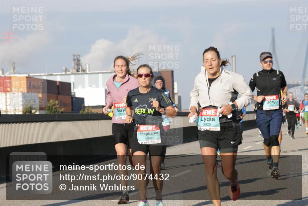 03.10.2025 - Köhlbrandbrückenlauf Jannik Wohlers http://msf.ph/oto/9074432 03.10.2025 09:51:05 Position 3 50, 3579, 1092, 3625, 1255 meine-sportfotos.de