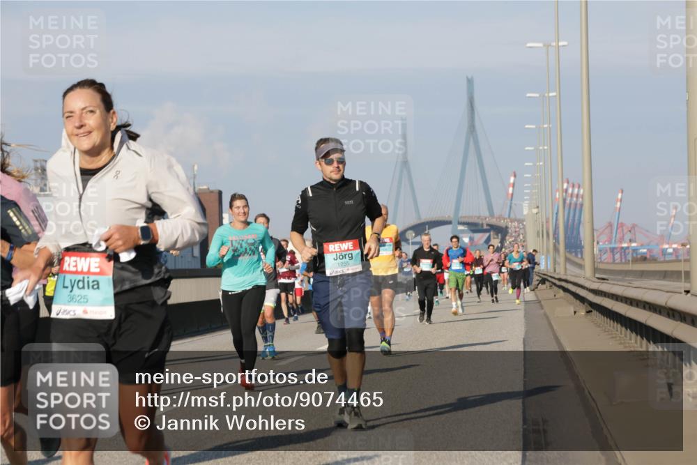 03.10.2025 - Köhlbrandbrückenlauf Jannik Wohlers http://msf.ph/oto/9074465 03.10.2025 09:51:07 Position 3 3625, 1255 meine-sportfotos.de