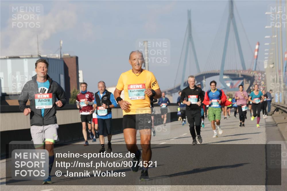 03.10.2025 - Köhlbrandbrückenlauf Jannik Wohlers http://msf.ph/oto/9074521 03.10.2025 09:51:10 Position 3 3656, 12, 1428 meine-sportfotos.de