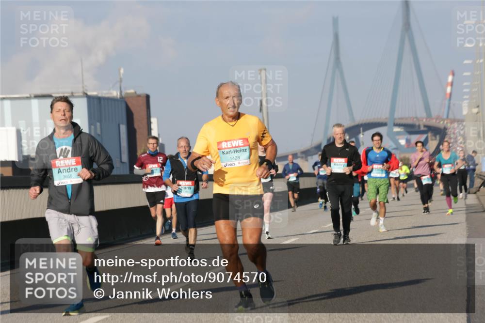 03.10.2025 - Köhlbrandbrückenlauf Jannik Wohlers http://msf.ph/oto/9074570 03.10.2025 09:51:10 Position 3 3656, 12, 1428 meine-sportfotos.de