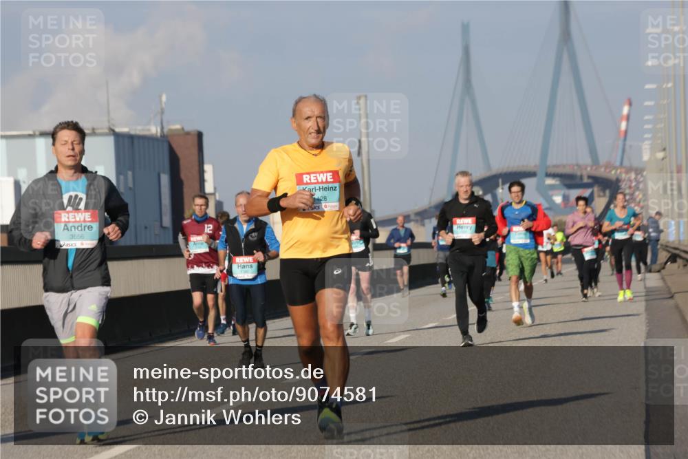 03.10.2025 - Köhlbrandbrückenlauf Jannik Wohlers http://msf.ph/oto/9074581 03.10.2025 09:51:10 Position 3 3656, 1428 meine-sportfotos.de