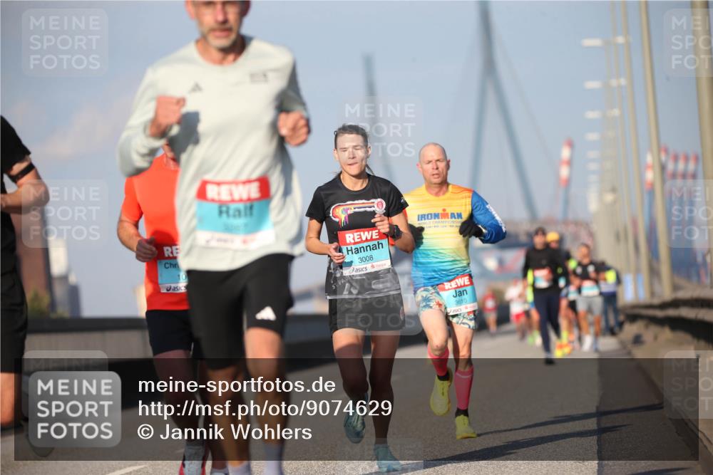 03.10.2025 - Köhlbrandbrückenlauf Jannik Wohlers http://msf.ph/oto/9074629 03.10.2025 09:40:31 Position 3 10, 3008, 3610 meine-sportfotos.de
