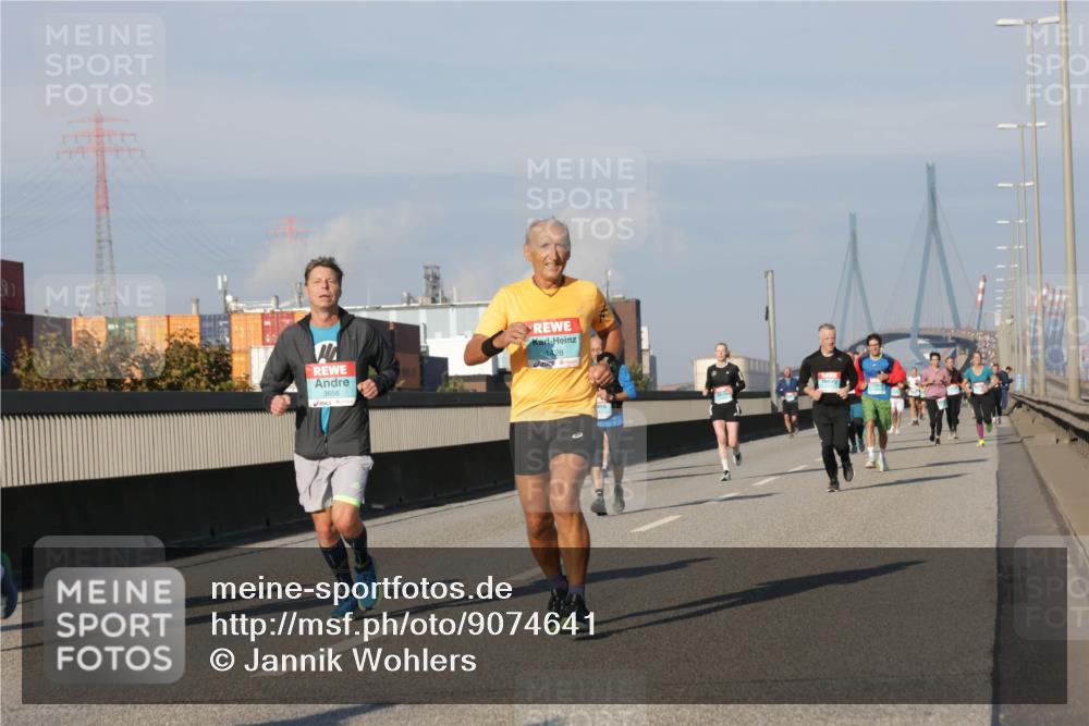 03.10.2025 - Köhlbrandbrückenlauf Jannik Wohlers http://msf.ph/oto/9074641 03.10.2025 09:51:12 Position 3 3656, 1428 meine-sportfotos.de