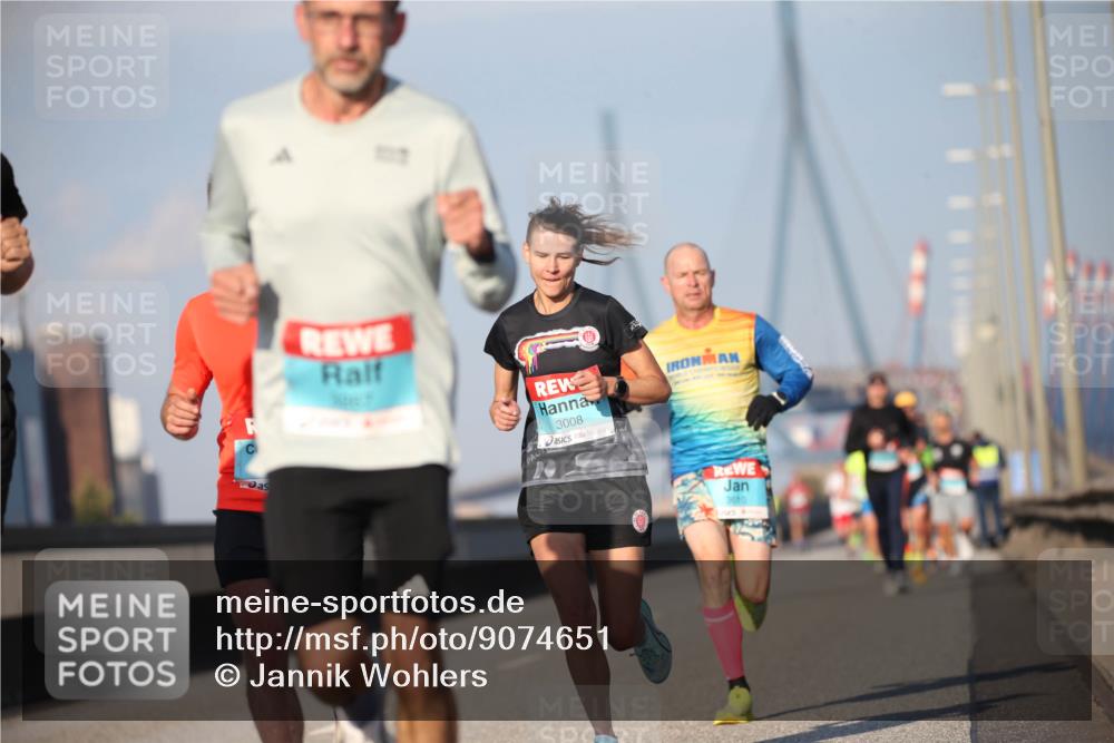 03.10.2025 - Köhlbrandbrückenlauf Jannik Wohlers http://msf.ph/oto/9074651 03.10.2025 09:40:31 Position 3 3008, 3610 meine-sportfotos.de