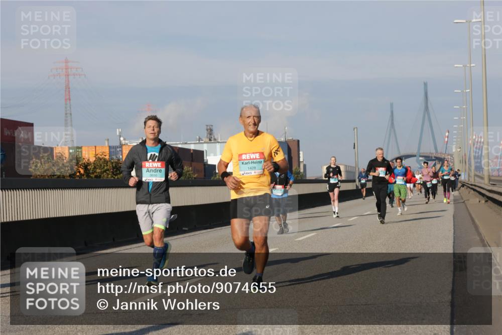 03.10.2025 - Köhlbrandbrückenlauf Jannik Wohlers http://msf.ph/oto/9074655 03.10.2025 09:51:12 Position 3 3656, 1428 meine-sportfotos.de