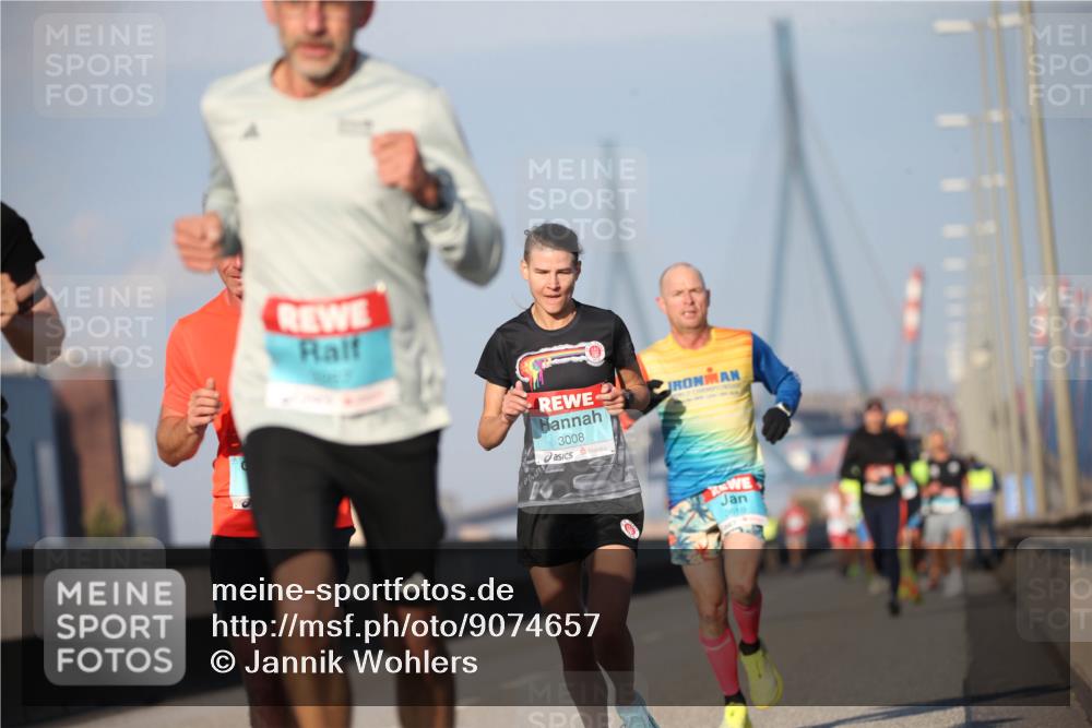 03.10.2025 - Köhlbrandbrückenlauf Jannik Wohlers http://msf.ph/oto/9074657 03.10.2025 09:40:32 Position 3 3008 meine-sportfotos.de