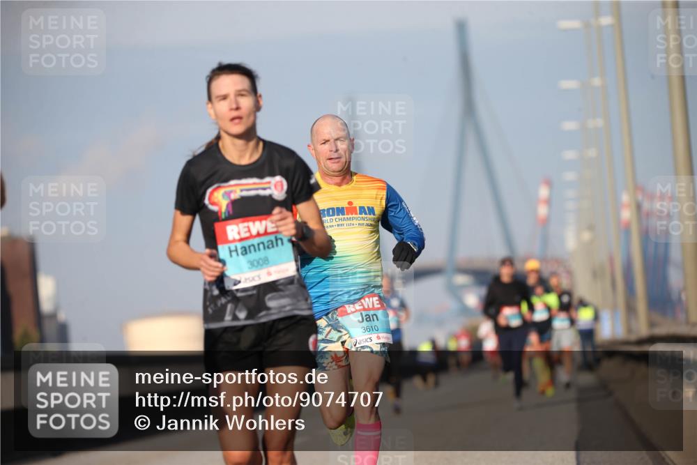 03.10.2025 - Köhlbrandbrückenlauf Jannik Wohlers http://msf.ph/oto/9074707 03.10.2025 09:40:33 Position 3 3008, 2, 4, 112, 262, 3610 meine-sportfotos.de