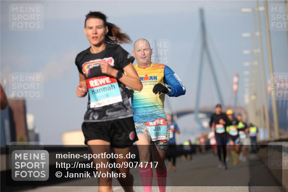 03.10.2025 - Köhlbrandbrückenlauf Jannik Wohlers http://msf.ph/oto/9074717 03.10.2025 09:40:33 Position 3 3008, 112, 26, 2, 3610 meine-sportfotos.de