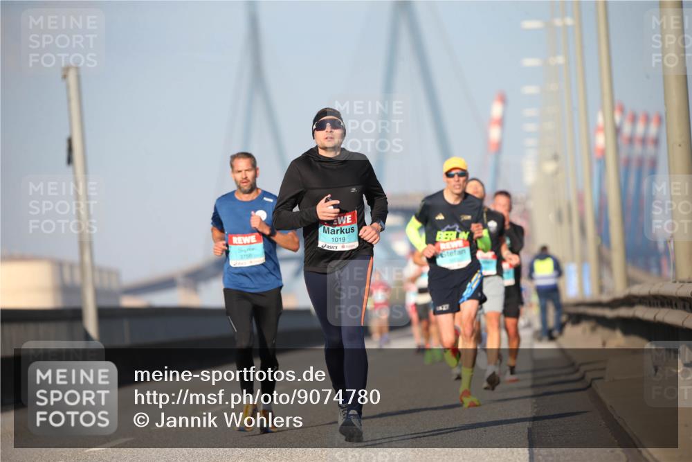 03.10.2025 - Köhlbrandbrückenlauf Jannik Wohlers http://msf.ph/oto/9074780 03.10.2025 09:40:38 Position 3 3756, 1019, 1827 meine-sportfotos.de