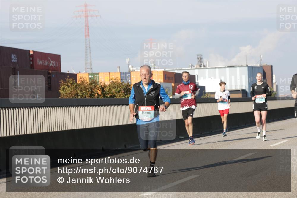 03.10.2025 - Köhlbrandbrückenlauf Jannik Wohlers http://msf.ph/oto/9074787 03.10.2025 09:51:16 Position 3 1340, 12 meine-sportfotos.de