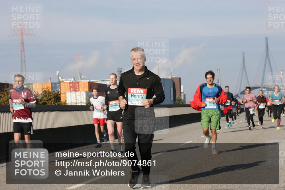 03.10.2025 - Köhlbrandbrückenlauf Jannik Wohlers http://msf.ph/oto/9074861 03.10.2025 09:51:18 Position 3 2743, 12, 1397, 3484 meine-sportfotos.de