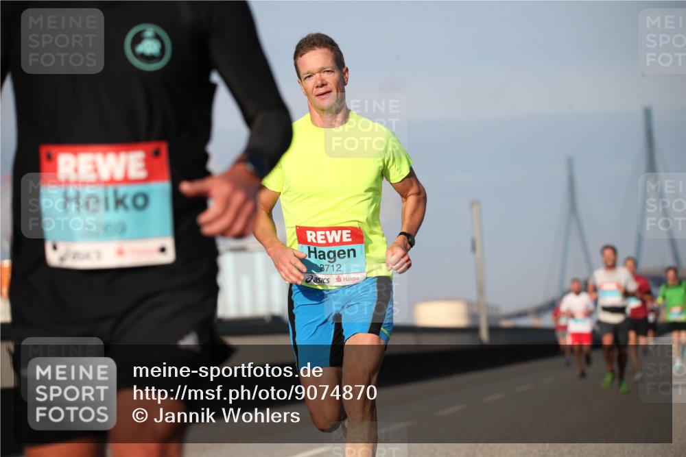 03.10.2025 - Köhlbrandbrückenlauf Jannik Wohlers http://msf.ph/oto/9074870 03.10.2025 09:40:49 Position 3 3269, 3712 meine-sportfotos.de