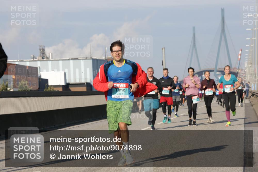 03.10.2025 - Köhlbrandbrückenlauf Jannik Wohlers http://msf.ph/oto/9074898 03.10.2025 09:51:19 Position 3 3484 meine-sportfotos.de