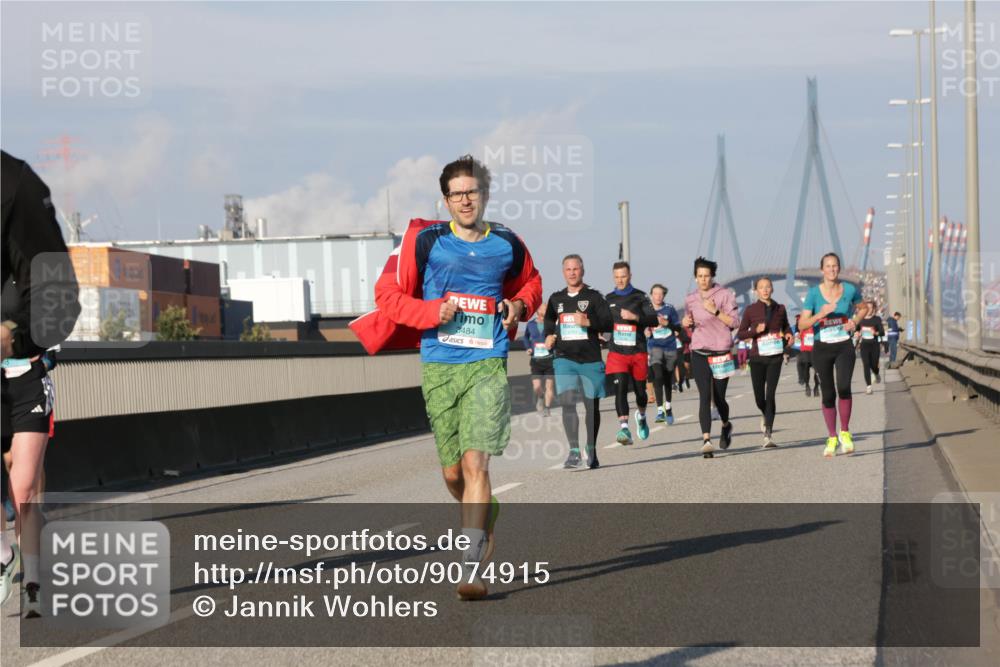 03.10.2025 - Köhlbrandbrückenlauf Jannik Wohlers http://msf.ph/oto/9074915 03.10.2025 09:51:20 Position 3 3484 meine-sportfotos.de
