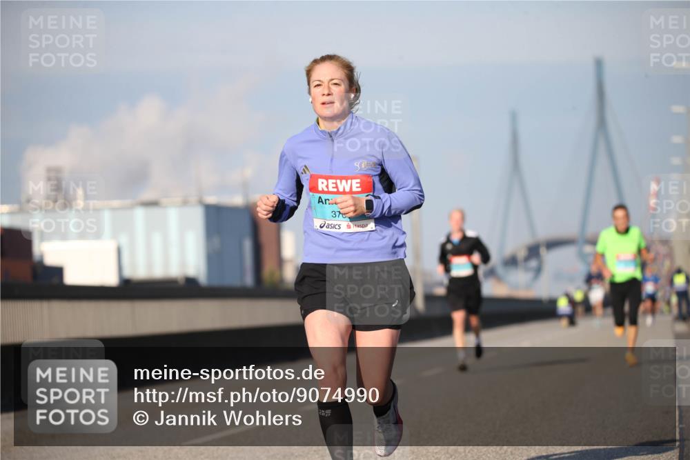 03.10.2025 - Köhlbrandbrückenlauf Jannik Wohlers http://msf.ph/oto/9074990 03.10.2025 09:41:07 Position 3 37 meine-sportfotos.de