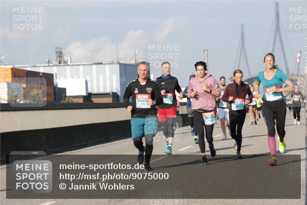 03.10.2025 - Köhlbrandbrückenlauf Jannik Wohlers http://msf.ph/oto/9075000 03.10.2025 09:51:22 Position 3 3188, 2761, 1424 meine-sportfotos.de