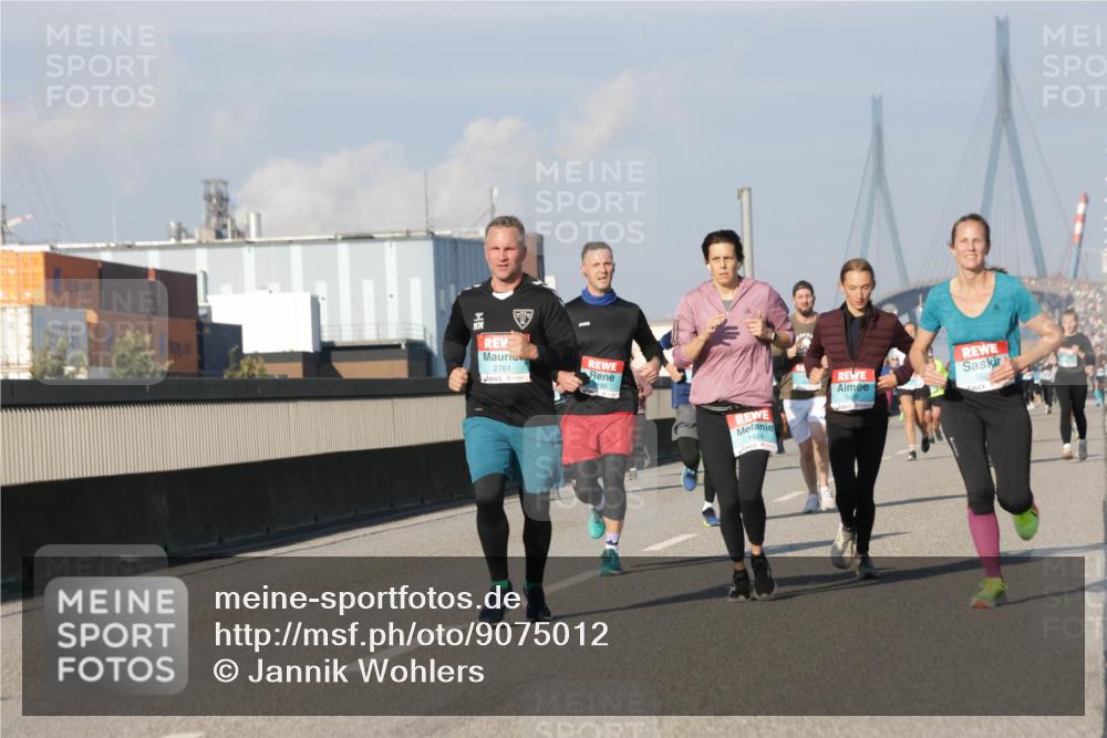 03.10.2025 - Köhlbrandbrückenlauf Jannik Wohlers http://msf.ph/oto/9075012 03.10.2025 09:51:22 Position 3 2761 meine-sportfotos.de