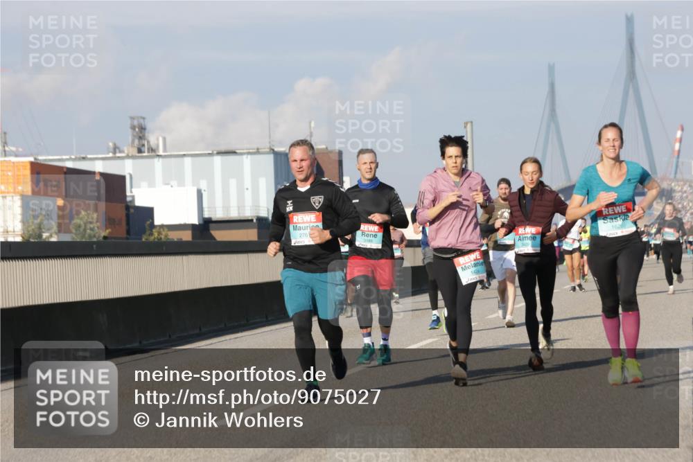 03.10.2025 - Köhlbrandbrückenlauf Jannik Wohlers http://msf.ph/oto/9075027 03.10.2025 09:51:23 Position 3 2761, 3188, 1424, 1626 meine-sportfotos.de