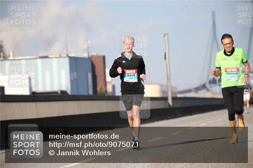 03.10.2025 - Köhlbrandbrückenlauf Jannik Wohlers http://msf.ph/oto/9075071 03.10.2025 09:41:10 Position 3 1029, 3262 meine-sportfotos.de