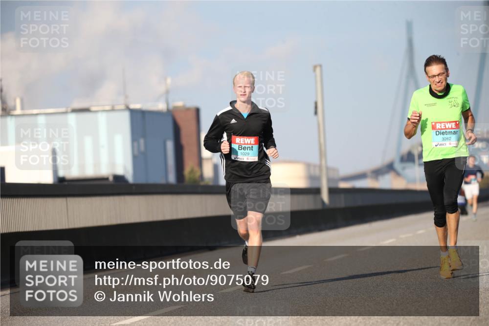 03.10.2025 - Köhlbrandbrückenlauf Jannik Wohlers http://msf.ph/oto/9075079 03.10.2025 09:41:10 Position 3 1029, 3262 meine-sportfotos.de