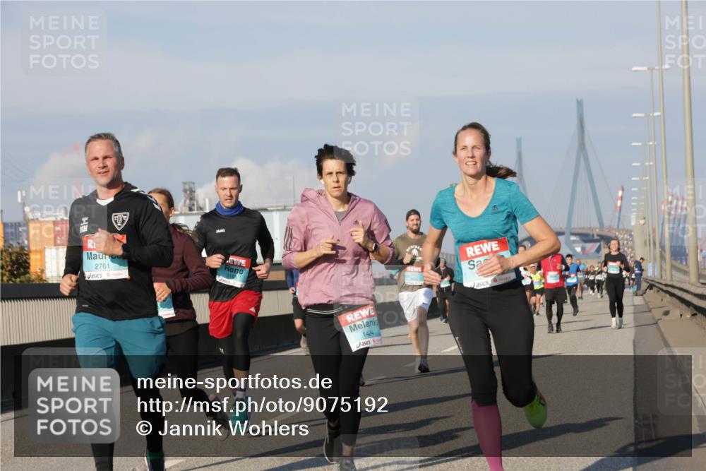 03.10.2025 - Köhlbrandbrückenlauf Jannik Wohlers http://msf.ph/oto/9075192 03.10.2025 09:51:25 Position 3 2761, 3188, 1424 meine-sportfotos.de
