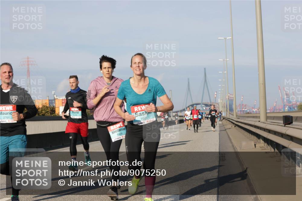 03.10.2025 - Köhlbrandbrückenlauf Jannik Wohlers http://msf.ph/oto/9075250 03.10.2025 09:51:27 Position 3 2761, 3188, 1424, 1626 meine-sportfotos.de