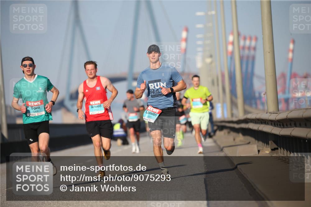 03.10.2025 - Köhlbrandbrückenlauf Jannik Wohlers http://msf.ph/oto/9075293 03.10.2025 09:41:47 Position 3 2024, 1, 08, 1268, 3152, 2831 meine-sportfotos.de