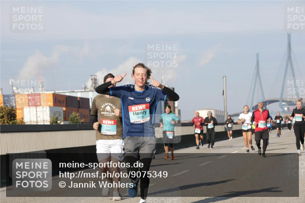 03.10.2025 - Köhlbrandbrückenlauf Jannik Wohlers http://msf.ph/oto/9075349 03.10.2025 09:51:28 Position 3 3379, 3835 meine-sportfotos.de