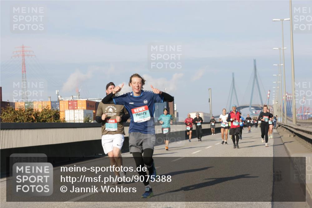 03.10.2025 - Köhlbrandbrückenlauf Jannik Wohlers http://msf.ph/oto/9075388 03.10.2025 09:51:29 Position 3 3835, 3379 meine-sportfotos.de