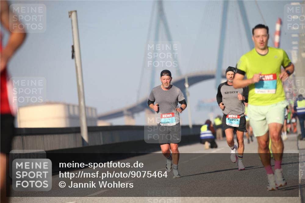 03.10.2025 - Köhlbrandbrückenlauf Jannik Wohlers http://msf.ph/oto/9075464 03.10.2025 09:41:54 Position 3 3785, 1037 meine-sportfotos.de