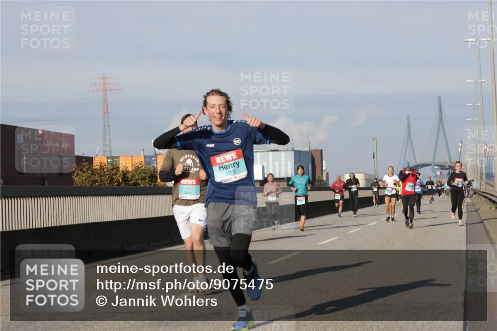 03.10.2025 - Köhlbrandbrückenlauf Jannik Wohlers http://msf.ph/oto/9075475 03.10.2025 09:51:30 Position 3 3835, 3379 meine-sportfotos.de