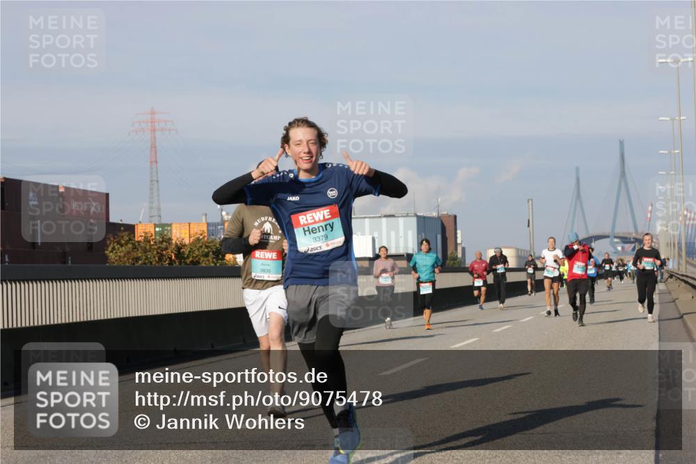 03.10.2025 - Köhlbrandbrückenlauf Jannik Wohlers http://msf.ph/oto/9075478 03.10.2025 09:51:30 Position 3 3835, 3379 meine-sportfotos.de