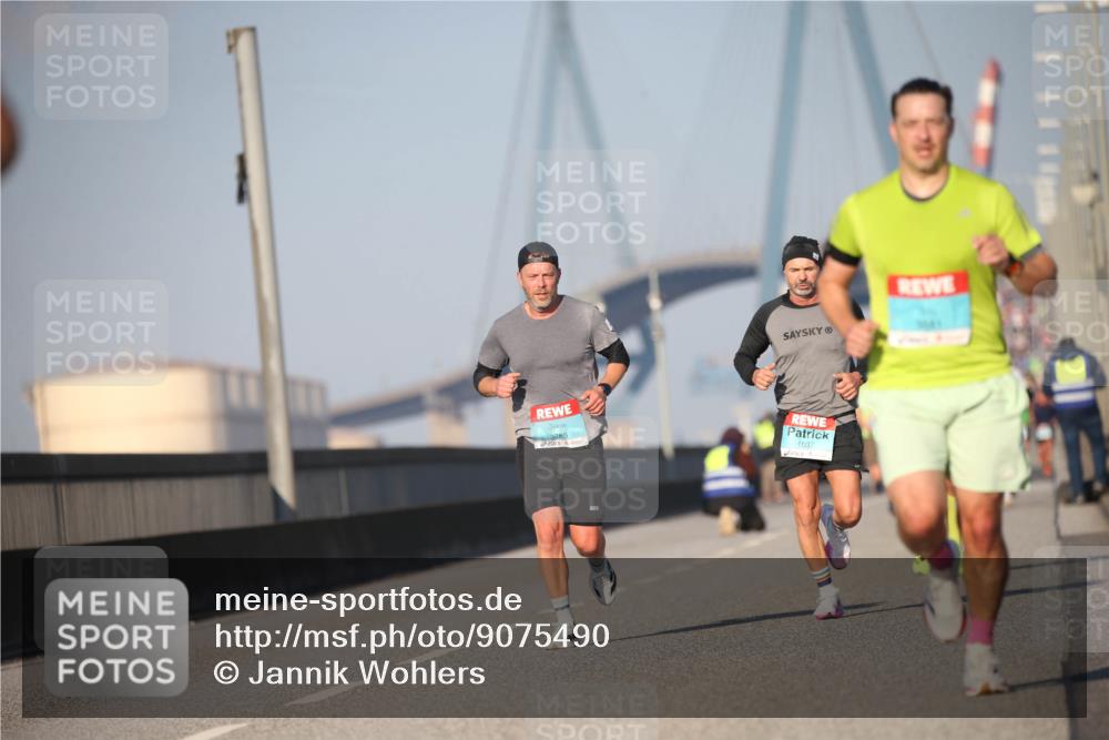 03.10.2025 - Köhlbrandbrückenlauf Jannik Wohlers http://msf.ph/oto/9075490 03.10.2025 09:41:54 Position 3 3785, 1037 meine-sportfotos.de