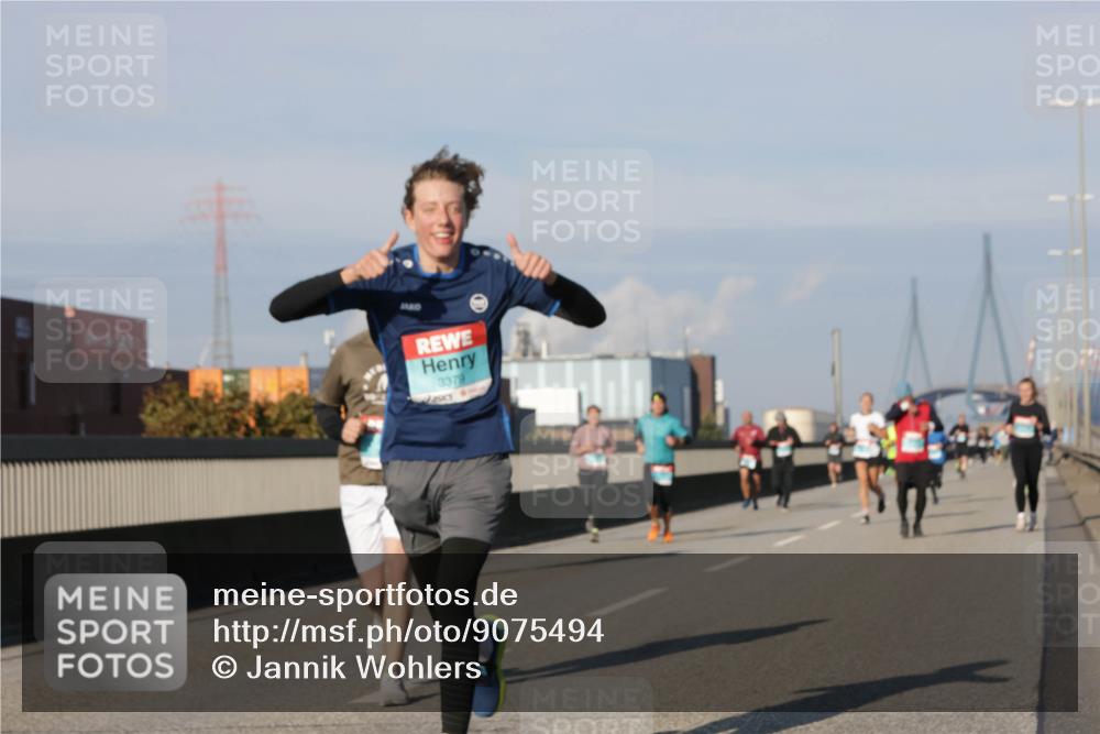 03.10.2025 - Köhlbrandbrückenlauf Jannik Wohlers http://msf.ph/oto/9075494 03.10.2025 09:51:30 Position 3 3379 meine-sportfotos.de